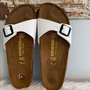 BIRKENSTOCK SANDAL WHITE SZ 10 or 41